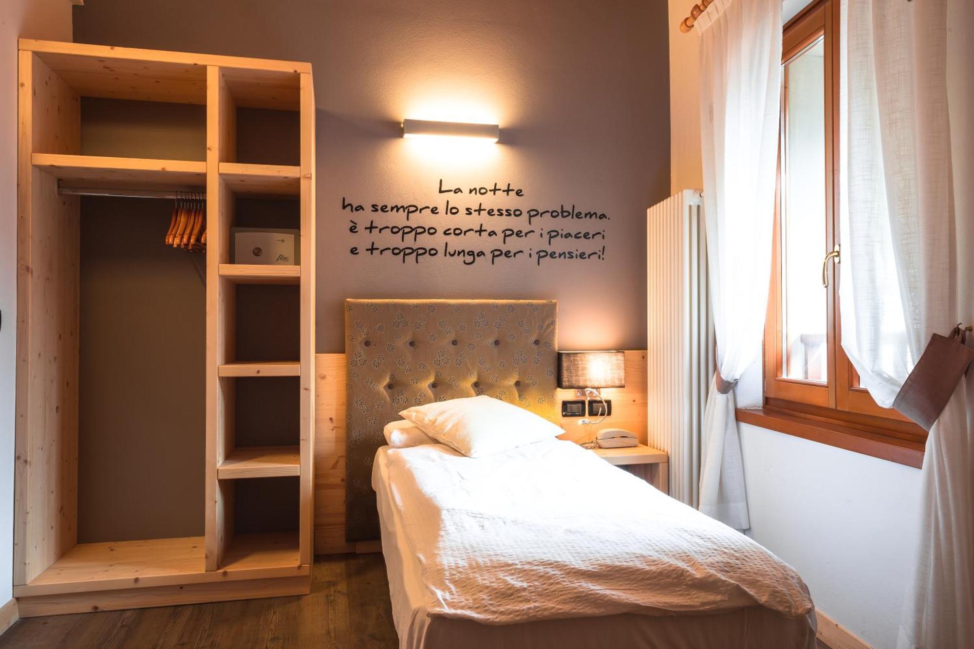 Albergo Maggiorina Bezzecca Eksteriør billede